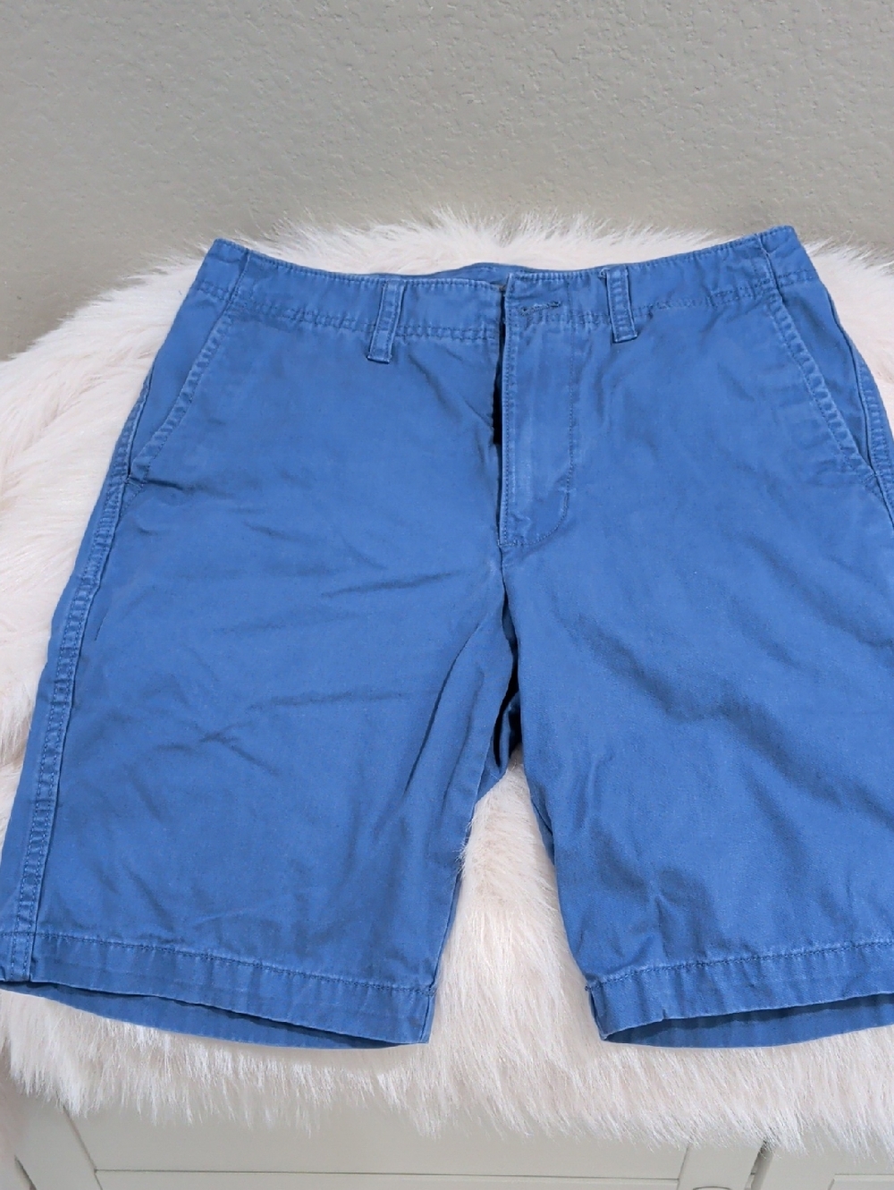 Old Navy Men's Blue Flat-Front Cotton Shorts
